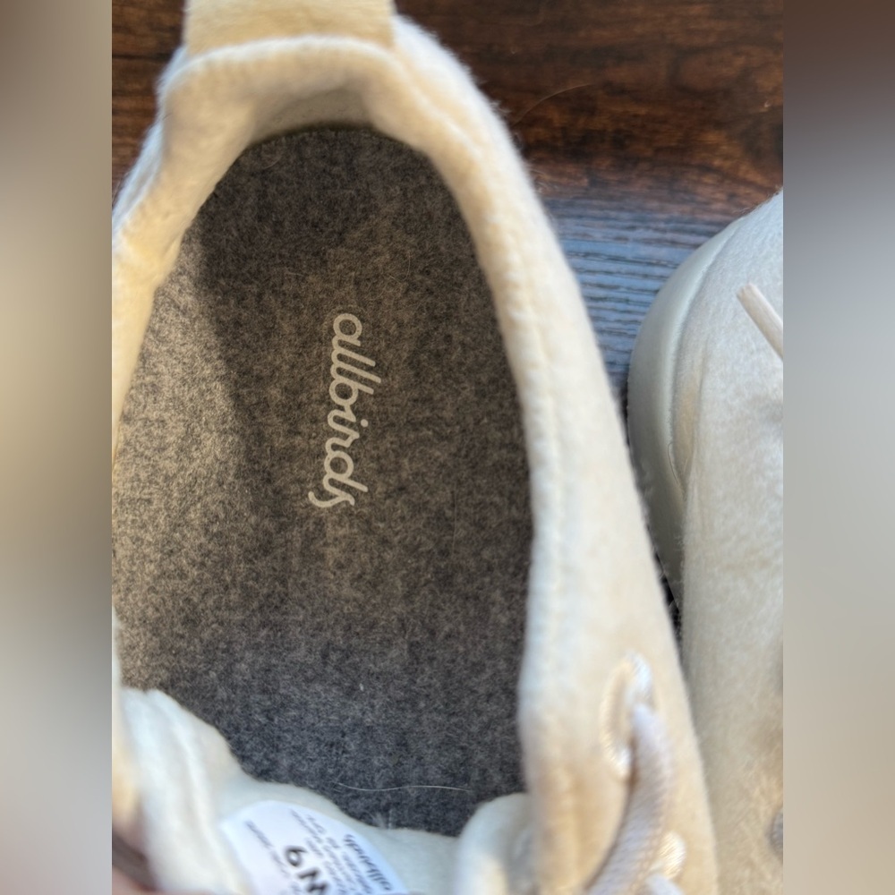 Allbirds Women's Wool Runner in Natural White - Size 9 - Picture 10 of 11